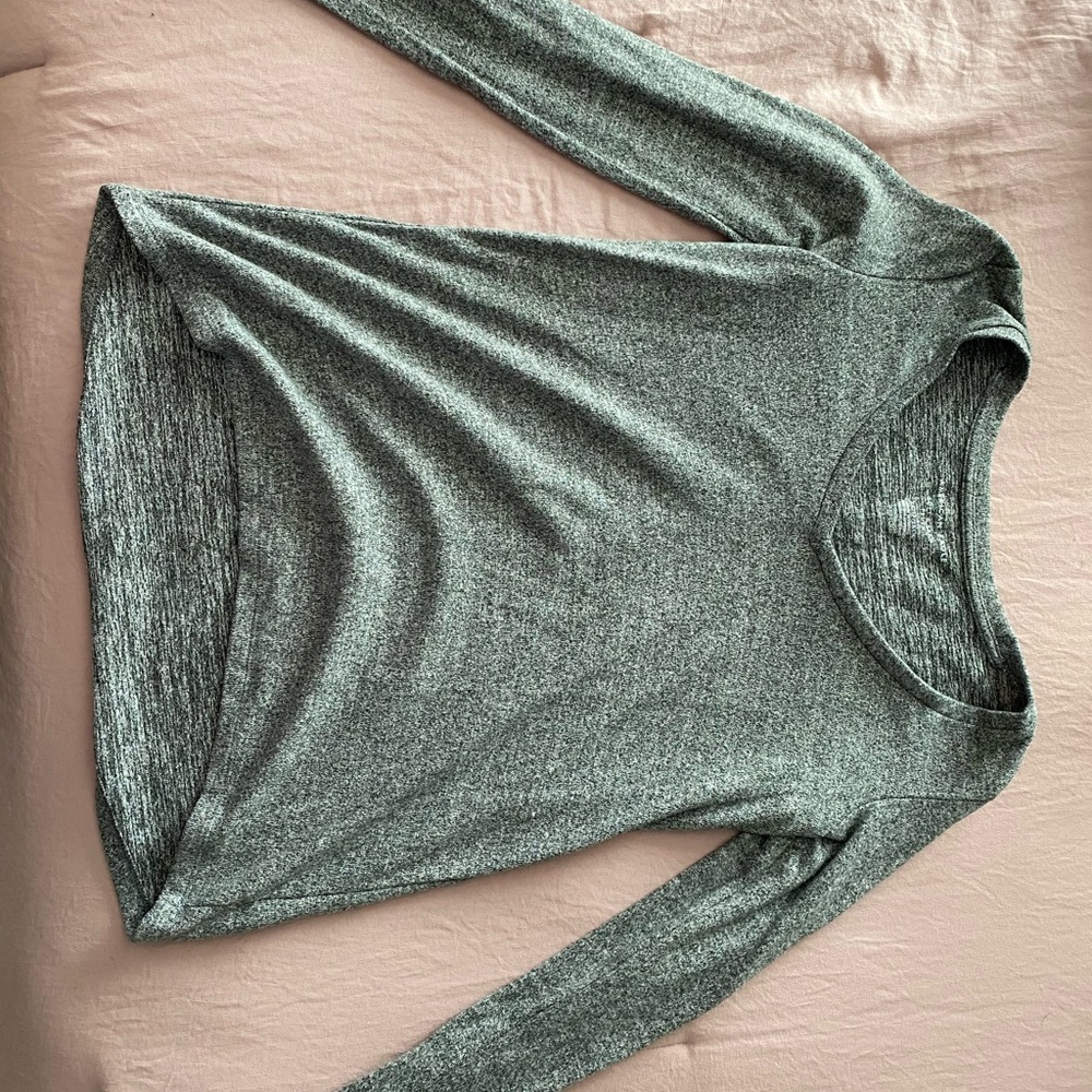 American Eagle long sleeve